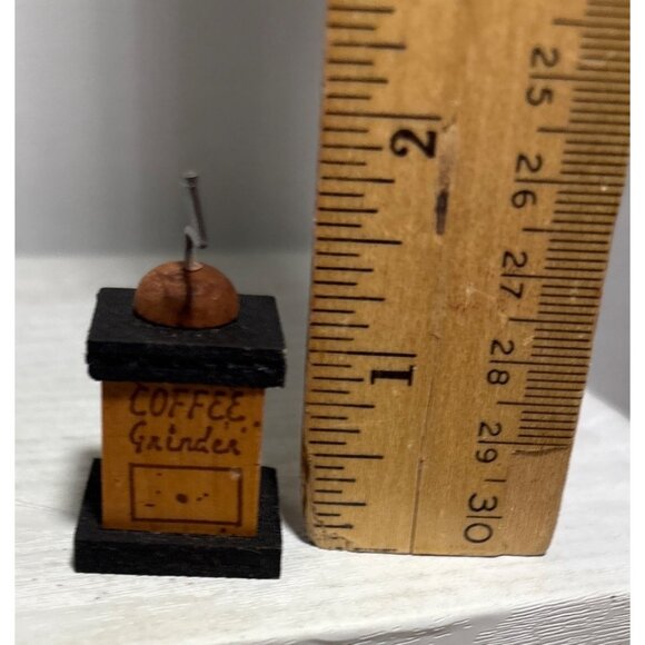 Wood Miniatures For Dollhouse Coffee Grinder Lunch Box Notebook Gumball Machine - Picture 9 of 9